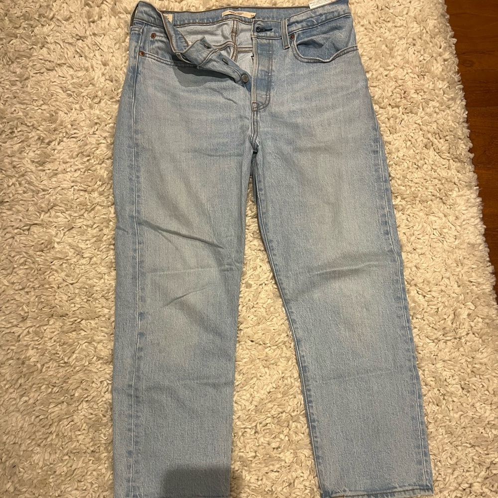 Levi’s wedgie